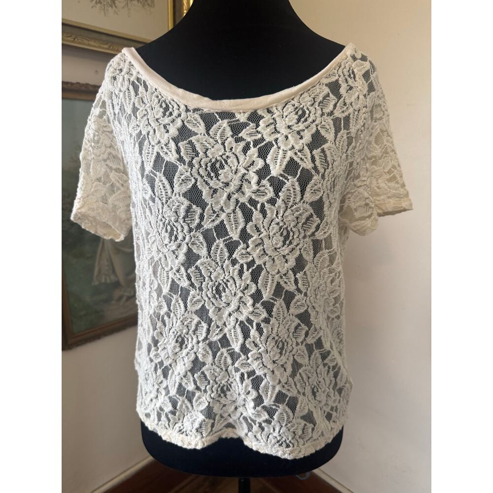 Express Cream Lace Top XS Sheer Floral Boho Cottagecore Romantic